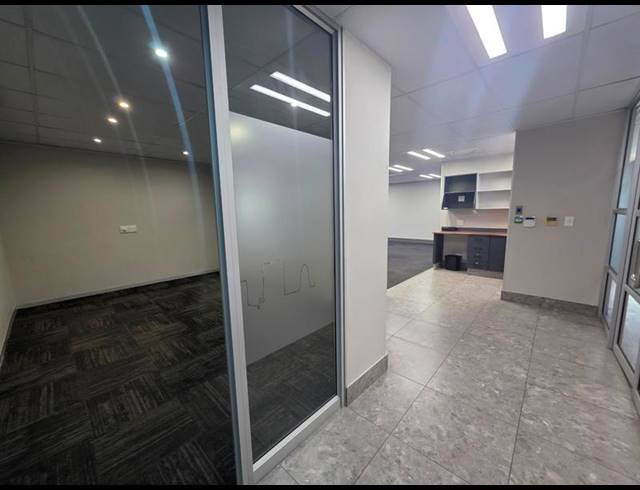 BUSINESS PROPERTY TO RENT IN FAERIE GLEN
